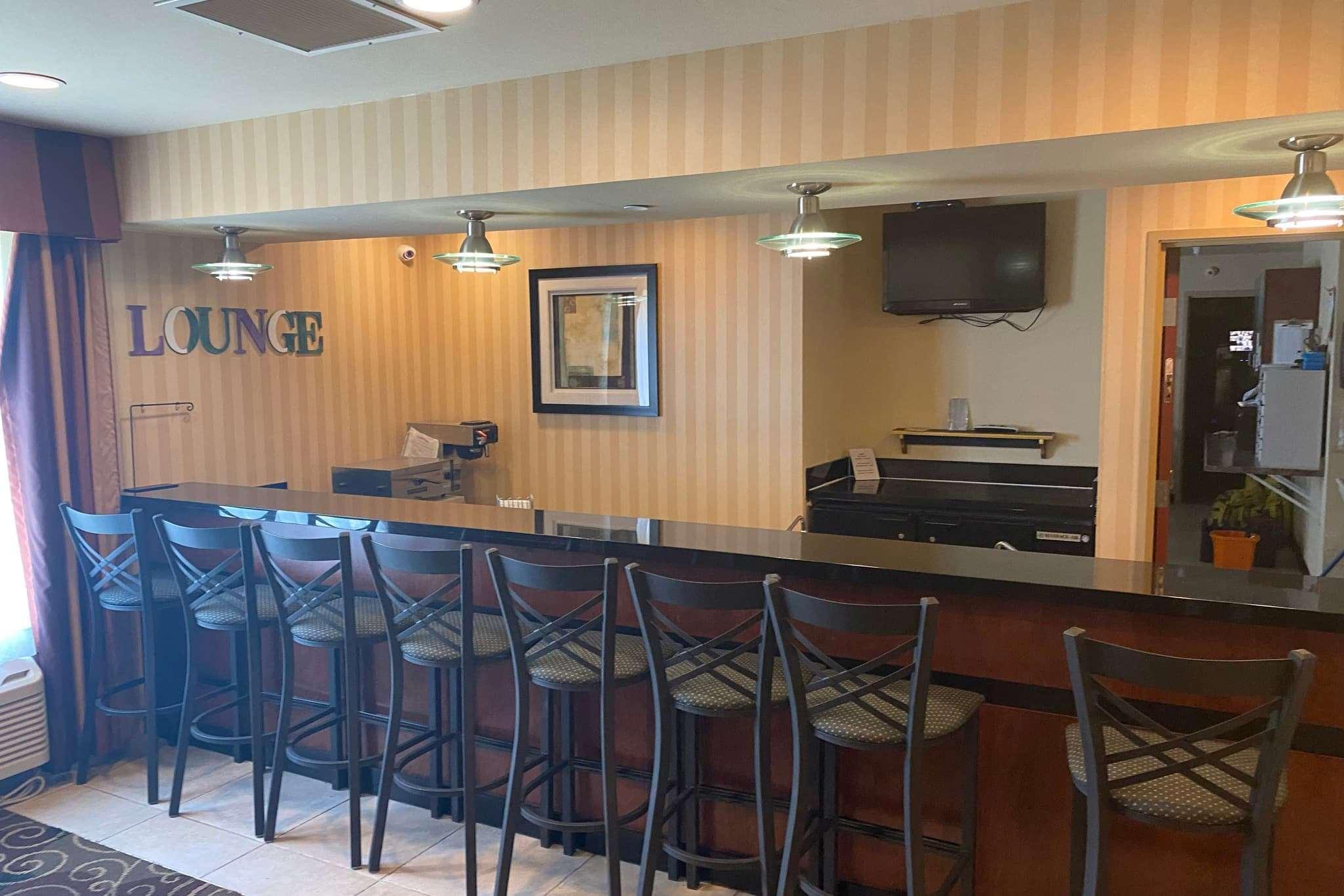 Americinn By Wyndham Oshkosh Eksteriør bilde