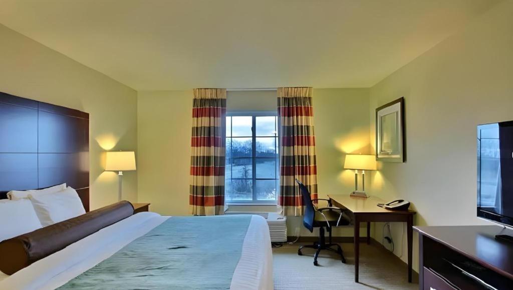 Americinn By Wyndham Oshkosh Eksteriør bilde